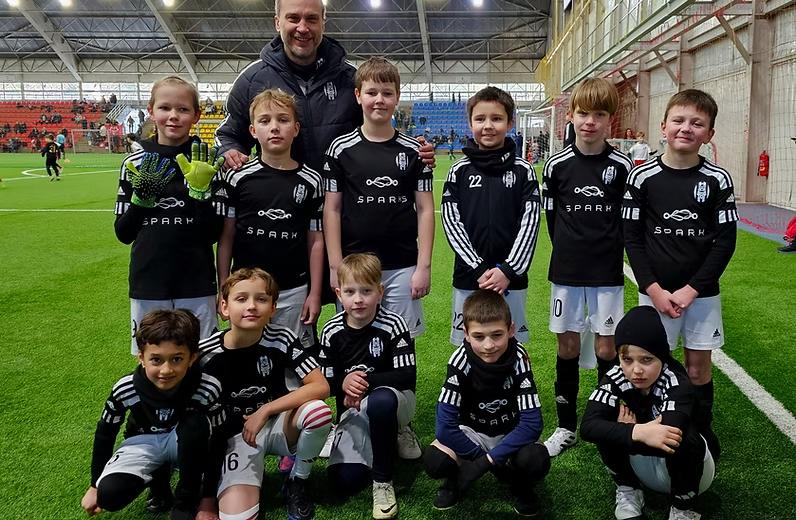 Futbolo treniruotės | PRADINĖ BALSIAI 2 KL.