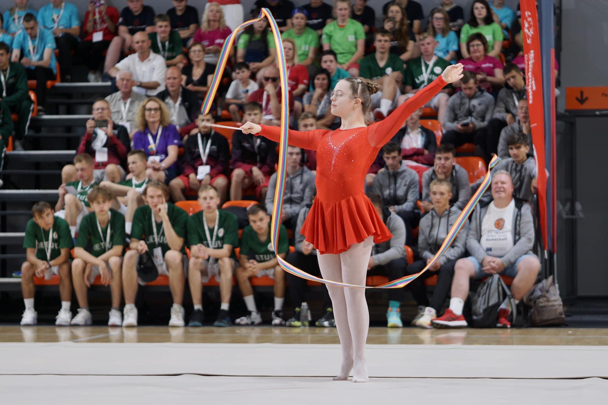 GIMNASTIKA SPECIALIŲJŲ POREIKIŲ TURINTIEMS ASMENIMS | PAGAL INDIVIDUALŲ PLANĄ | MOKSLEIVIAI