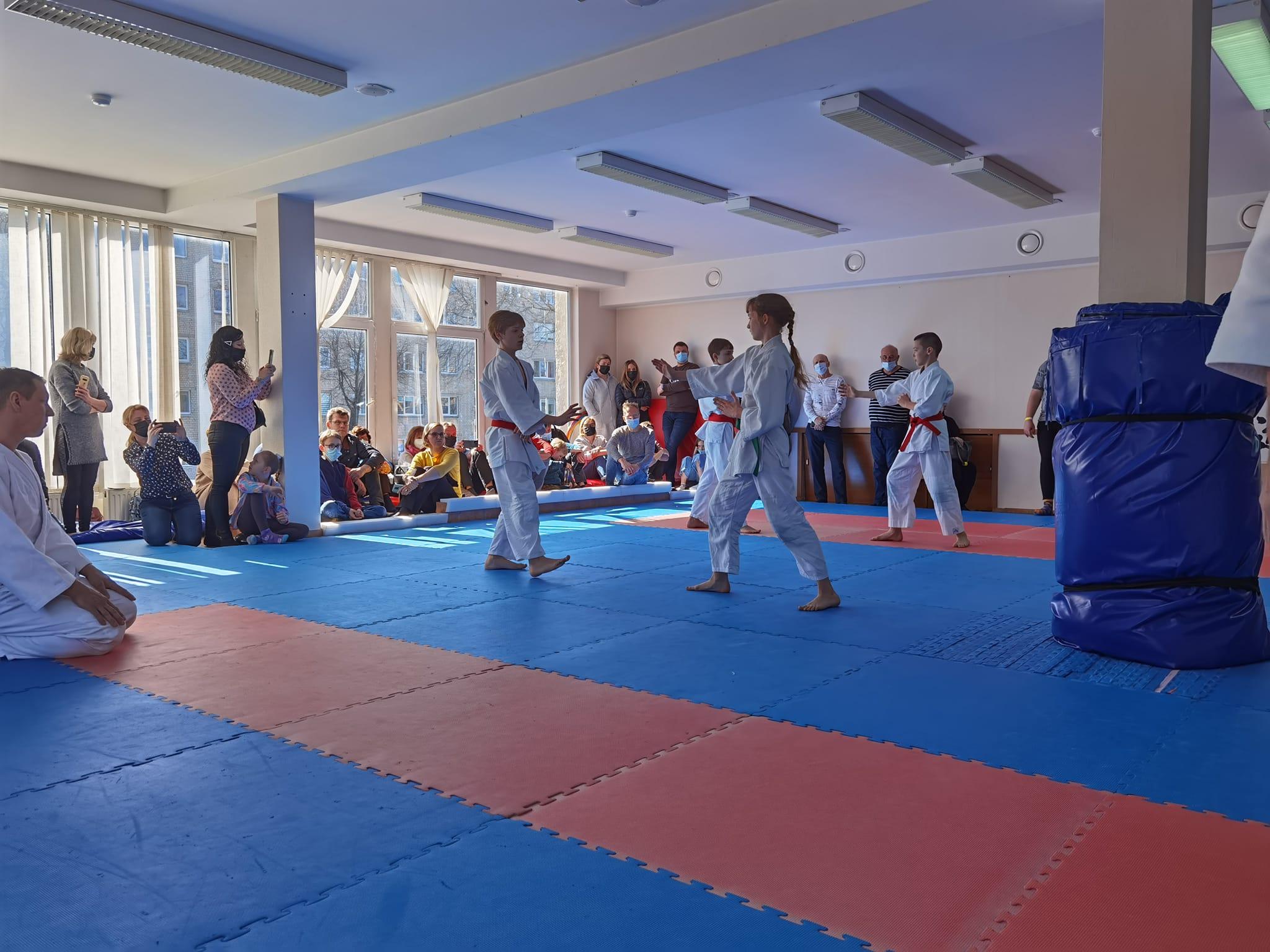 AIKIDO | VAIKŲ GRUPĖ (12 – 16 M.) (priimami naujokai) | Taikos g.