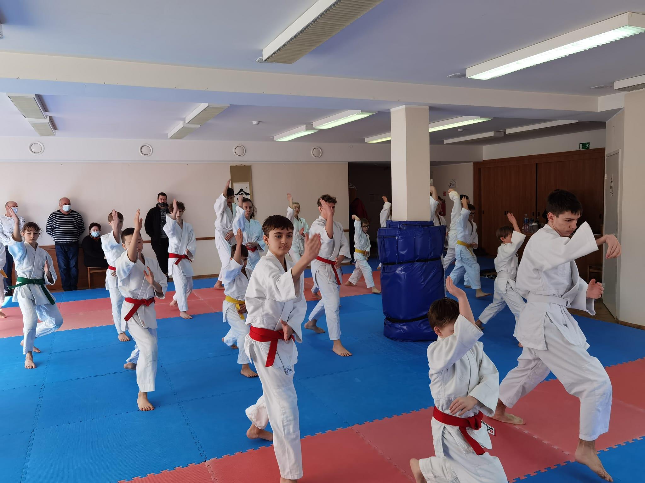 AIKIDO | VAIKŲ GRUPĖ (12 – 16 M.) (priimami naujokai) | Taikos g.