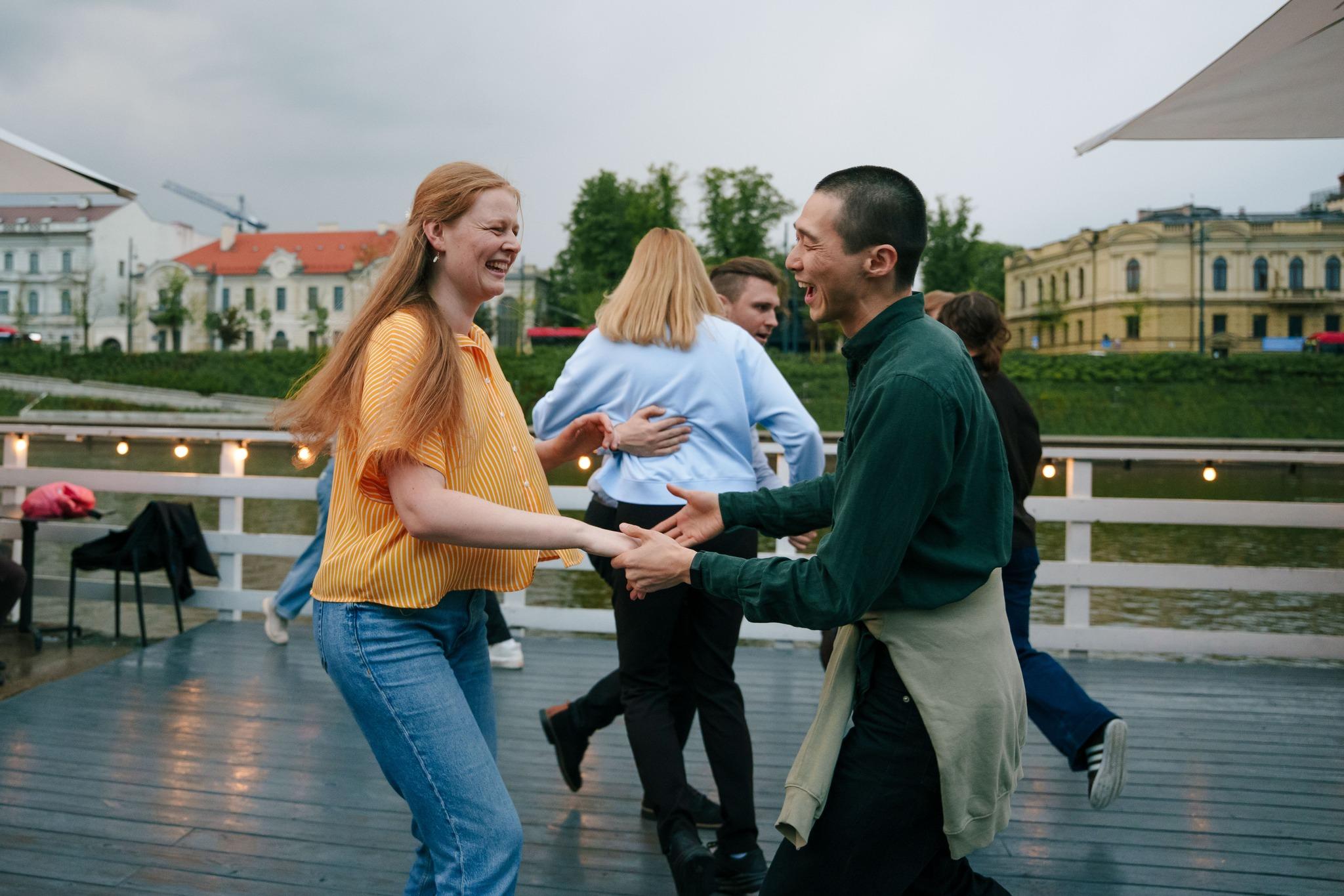 Svingo šokių pamokos | LINDY HOP B1. Naujokai