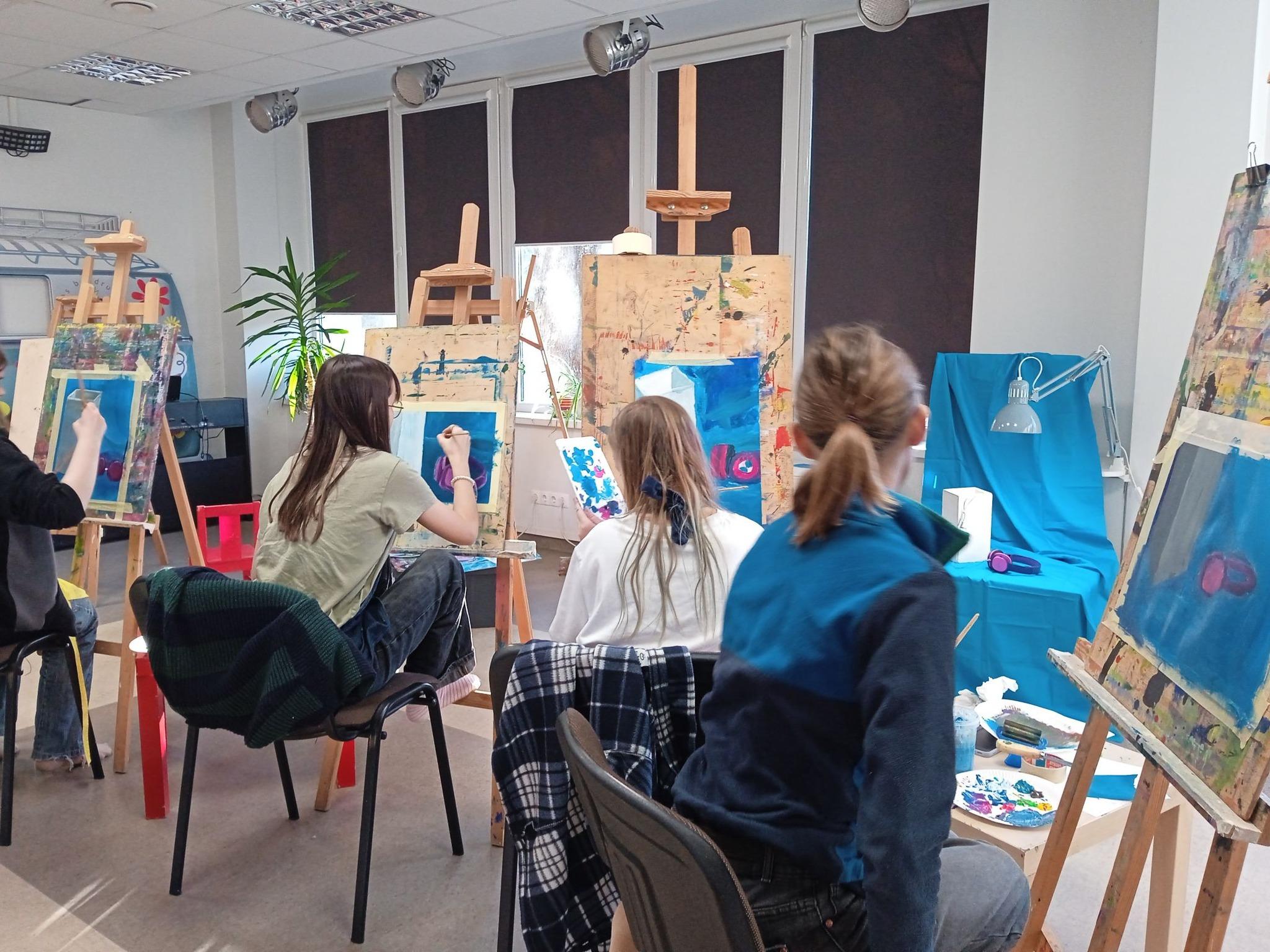 Piešimo pagrindai,  akademinio piešimas (tapyba, kompozicija)   12-18 m moksleiviams  Riešėje