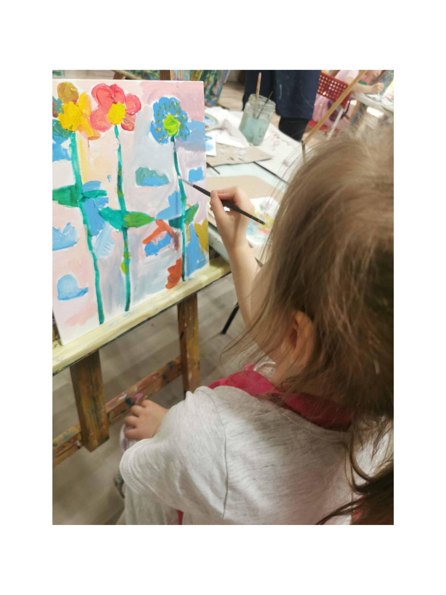Šeštadieninė „SPALVIUKŲ DAILĖS STUDIJA“. Dailė, piešimas, tapyba 4,5 m. - 6 m. vaikams