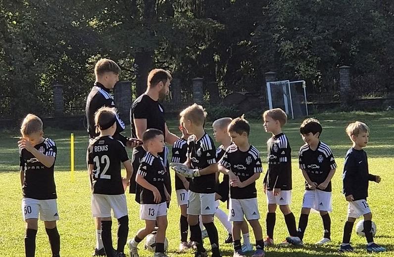 Futbolo treniruotės  2013-2014 m. | J. LELEVELIO GIMNAZIJA