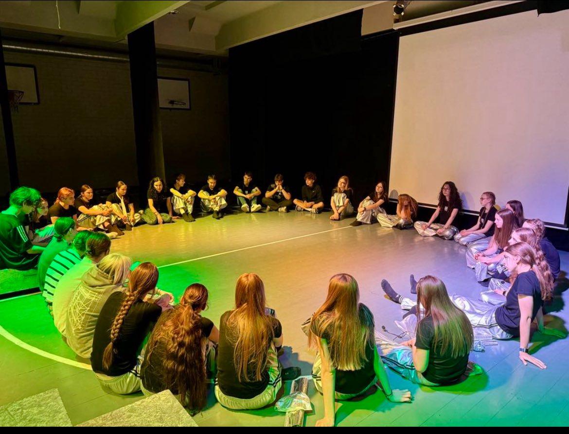 Teatrinis ugdymas Varpo dramos studijoje