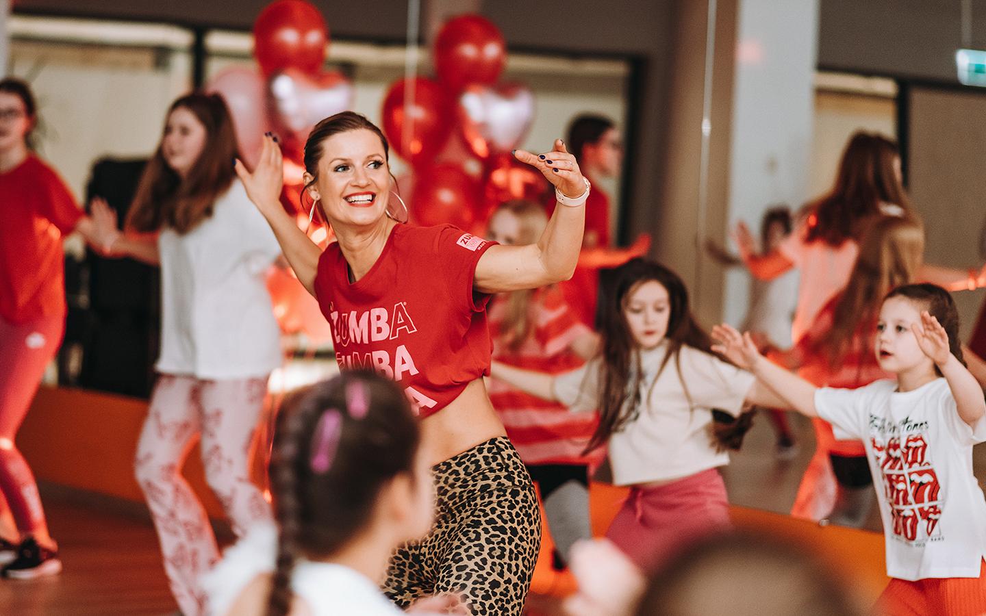 Zumba vaikams | Tren. Smiltė & Kamilė | Smėlio arena