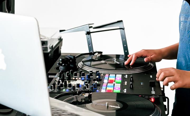 Kursas moksleiviams „DJ / Prodiuseris“