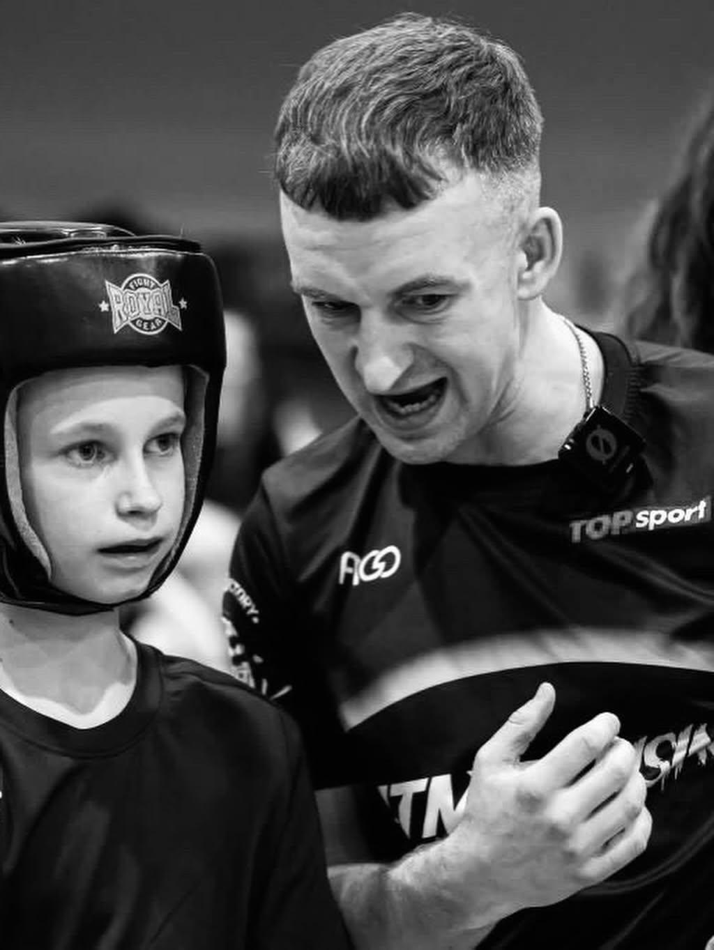 Kikbokso treniruotės vaikams II-IV | Mažųjų grupė (6–11 m.)