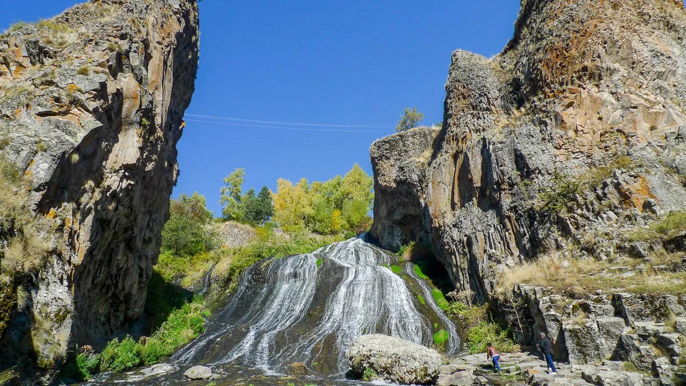 ŽYGIS PĖSČIOMIS | ARMĖNIJA. TIKRA IR NEPAGRAŽINTA