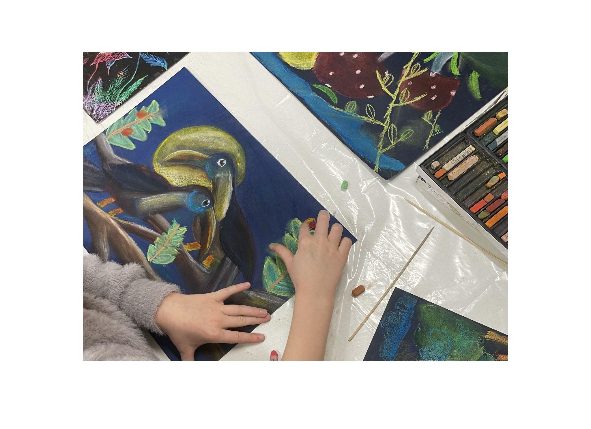 Piešimas, akvarelė, tapybos pamokos 6.5- 11 m. vaikams penktadieniais. Dailės studija „Linksmos spalvos“