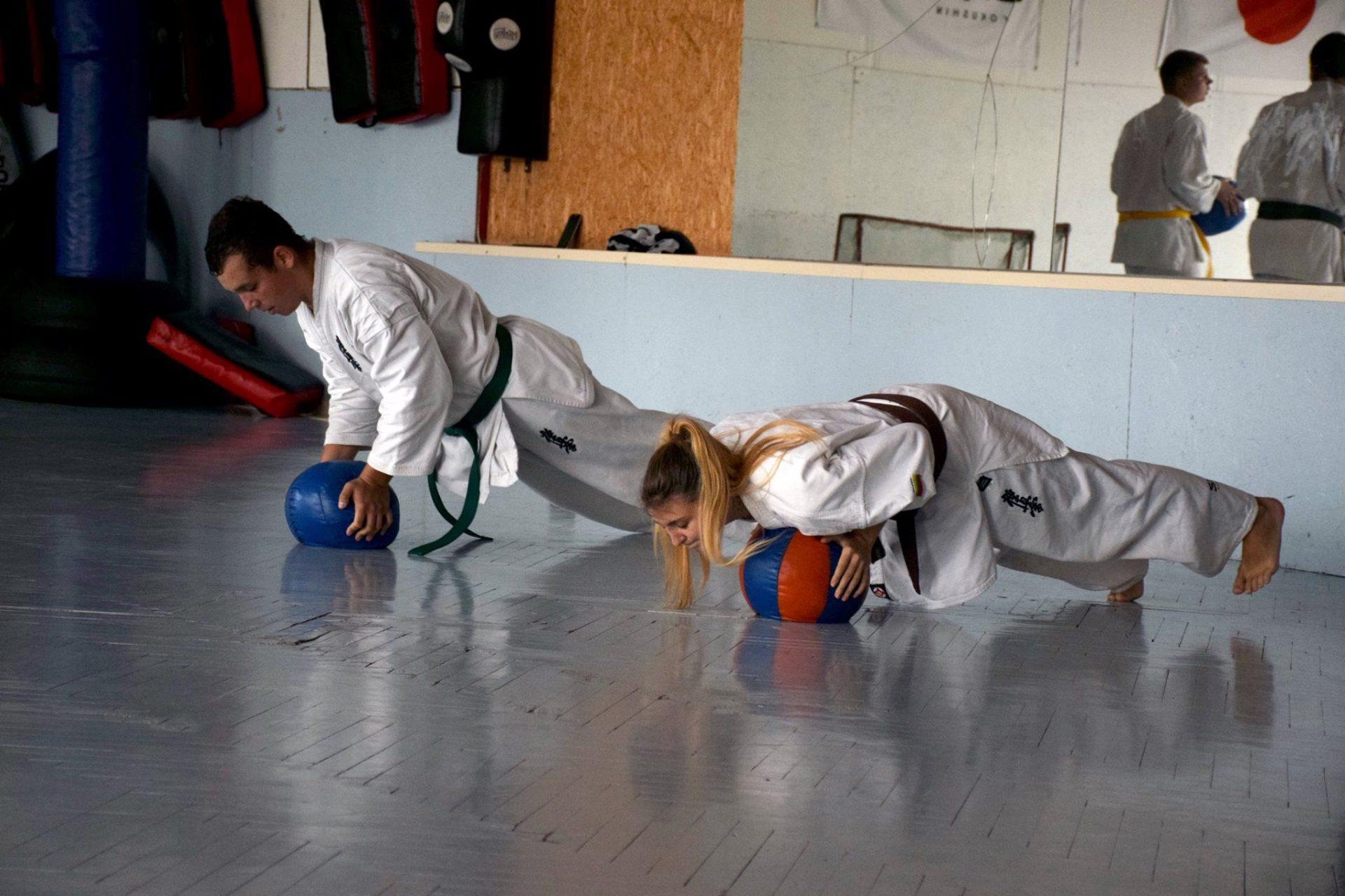 Karate treniruotės | Suaugusieji (14 m. ir vyresni) | Trenerė Simona