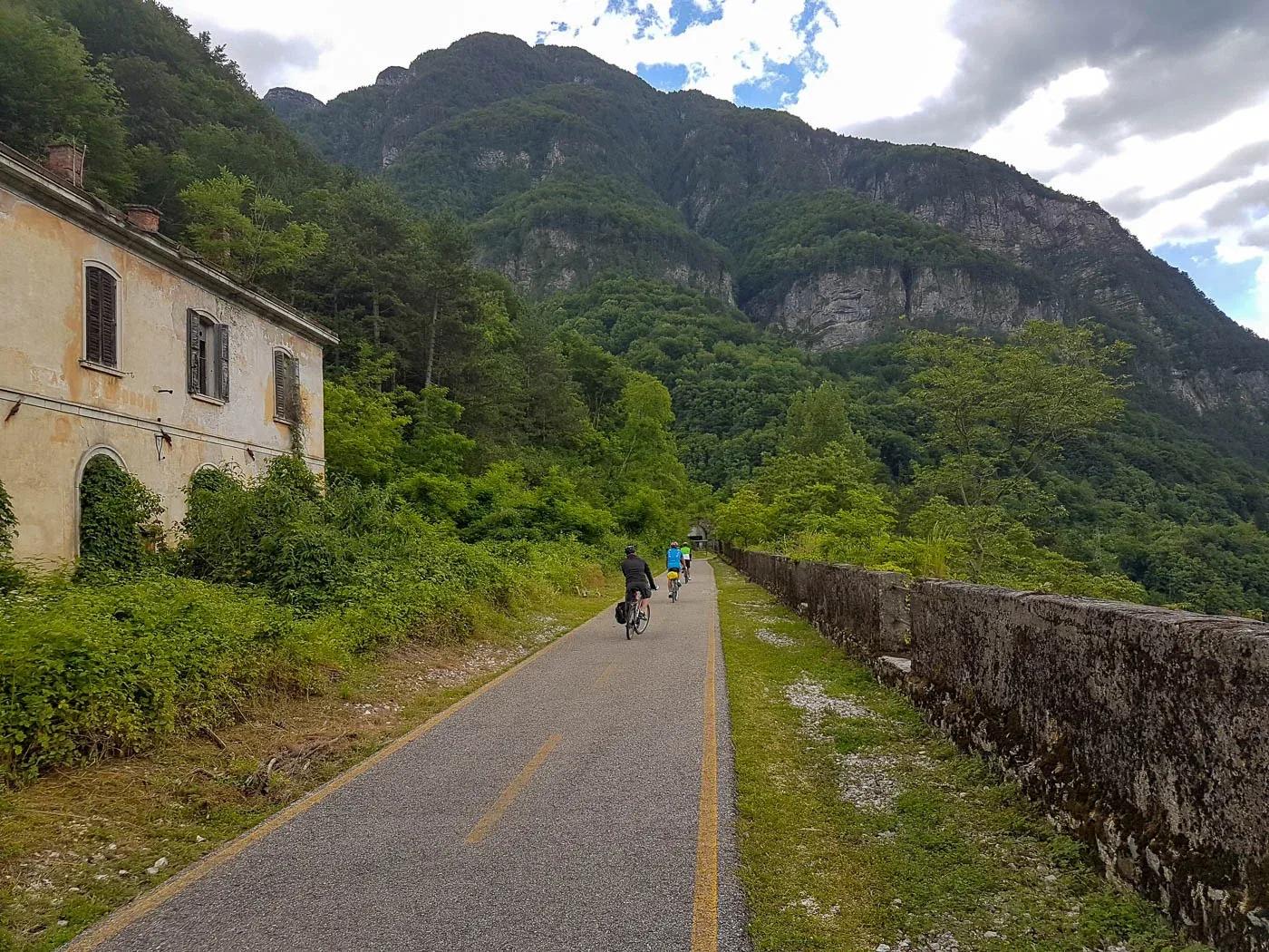 ŽYGIS DVIRAČIAIS AUSTRIJOJE IR ITALIJOJE | NUO MOCARTO MIESTO IKI ADRIJOS JŪROS
