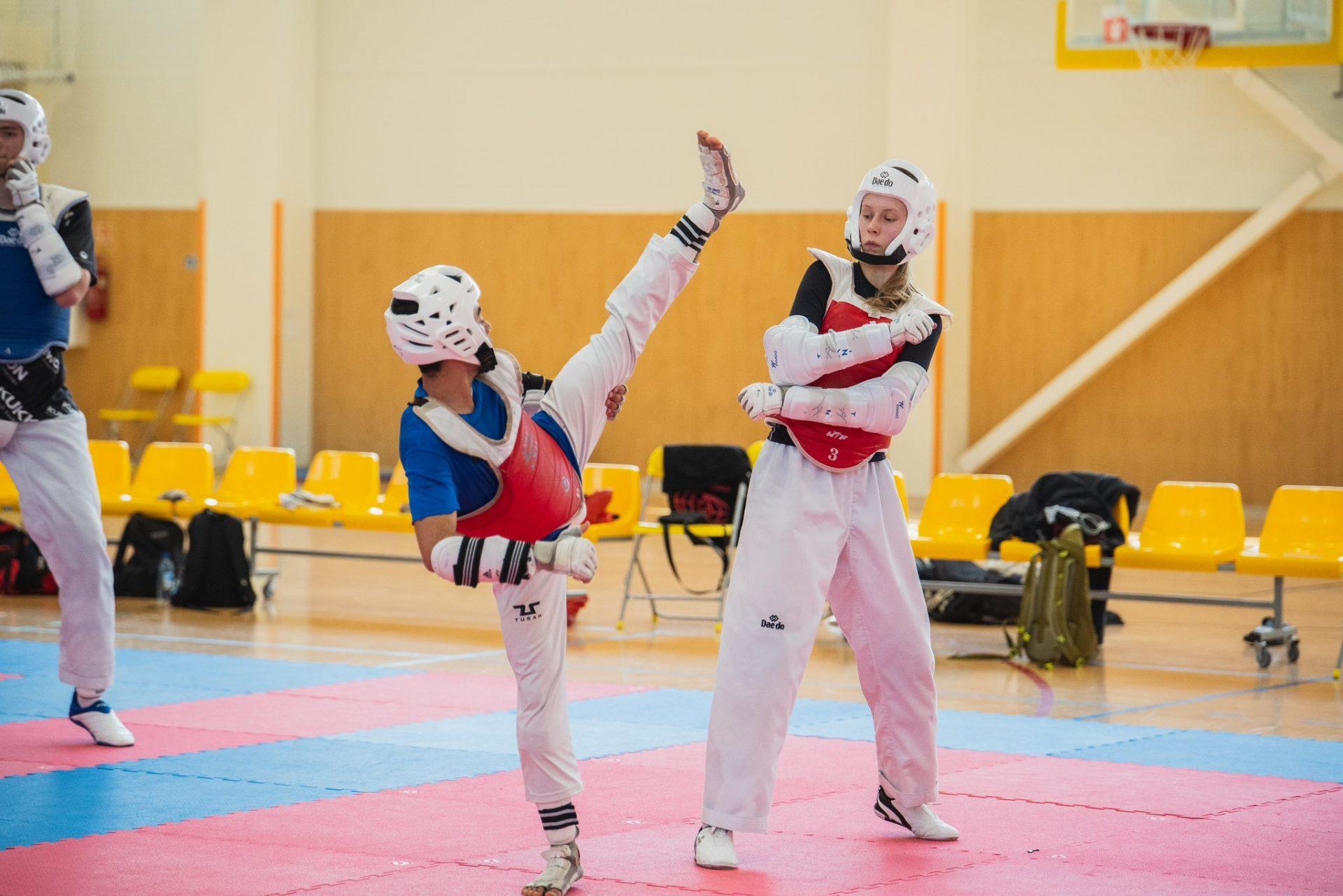 Taekwondo treniruotės suaugusiems