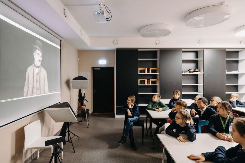Edukacinė programa "Susitikimas su Č. Čaplinu"