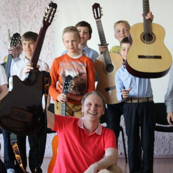 Grupiniai gitaros užsiėmimai | Stanevičiaus progimnazija