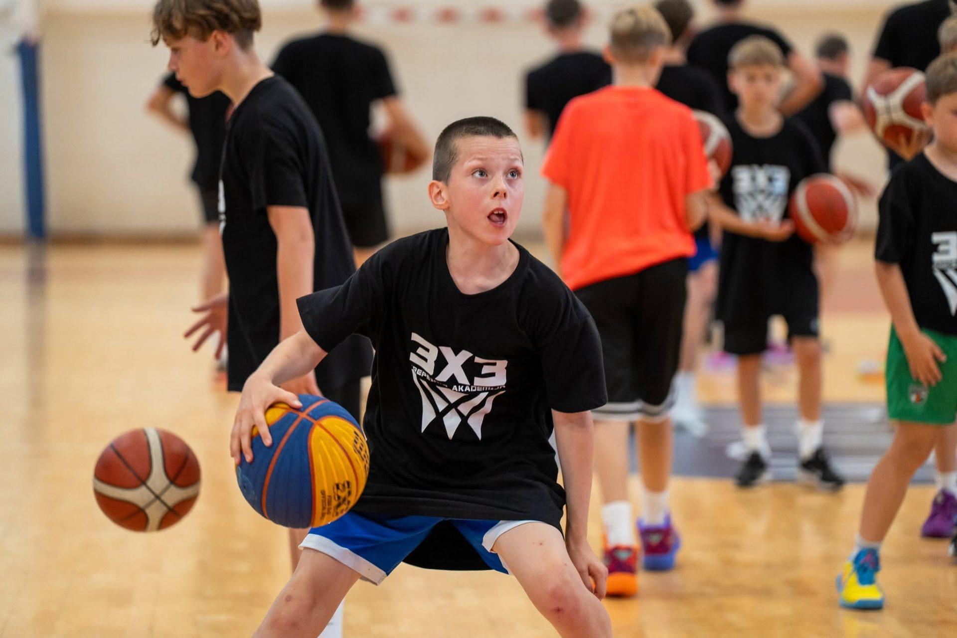3x3 krepšinio treniruotės vaikams ir jaunimui (12–18 m.)