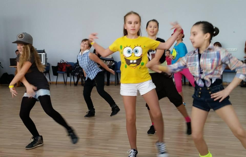 Linijiniai šokiai jaunimui. Pažengusieji