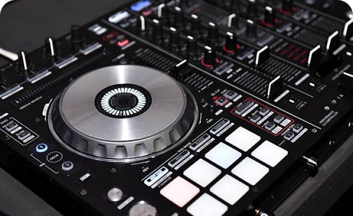 Kursas pradedatiesiems „DJ kontroleriai“