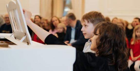 Muzikinio ugdymo studija Muzikutis